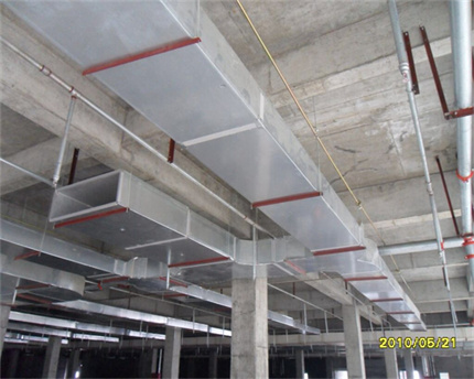 根据《建筑防排烟系统技术标准》GB51251-2017,排烟补风管道的设置和耐火极限应符合下要求